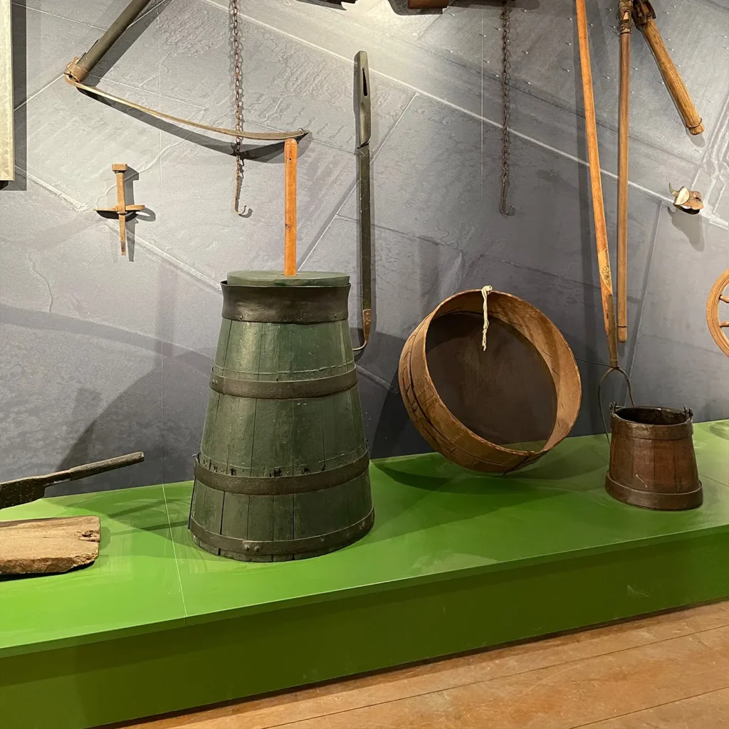 Alte Arbeitsgeräte die in der alten Pastorei ausgestellt werden.